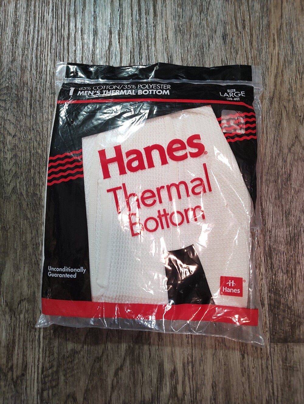 Hanes White Thermal Bottoms with Red Logo Packaging Size L